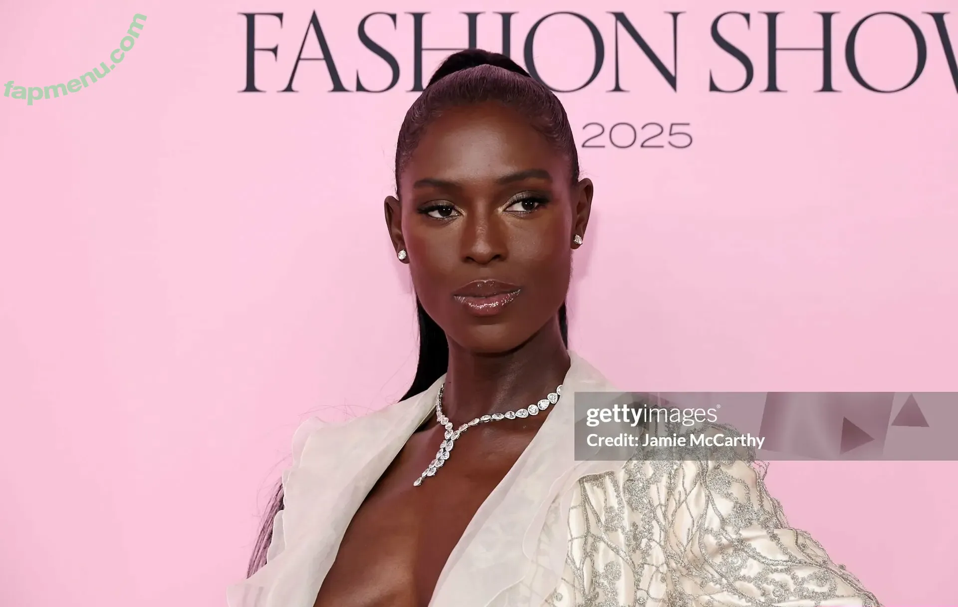 Jodie Turner-Smith nude photo #0179 (jodiesmith)