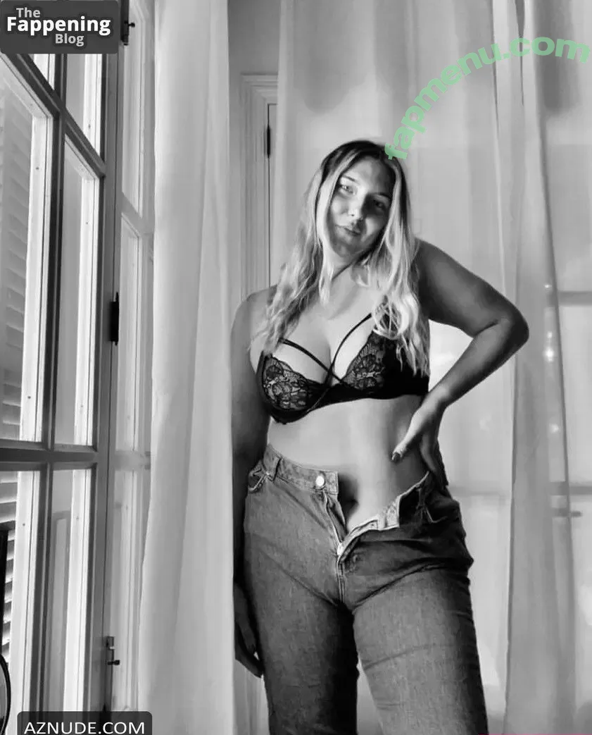 Joelina Karabas nude photo #0067 (joelinakrbs)