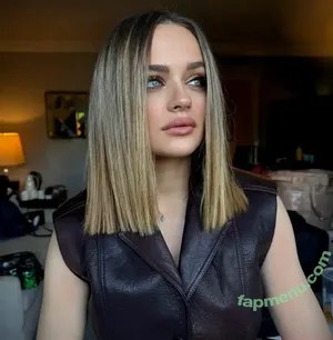 joey_king / iam_jaygarcia / joeyking nude photo #1620