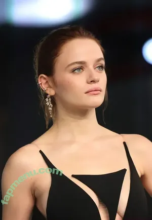 Joey King / iam_jaygarcia / joeyking nude photo #0121