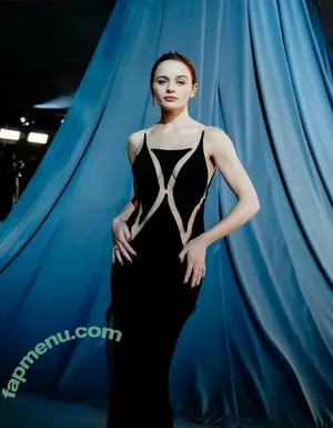 Joey King / iam_jaygarcia / joeyking nude photo #0138