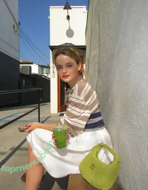 Joey King / iam_jaygarcia / joeyking nude photo #0168