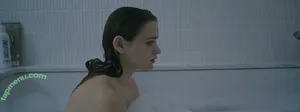  nude photo #0005