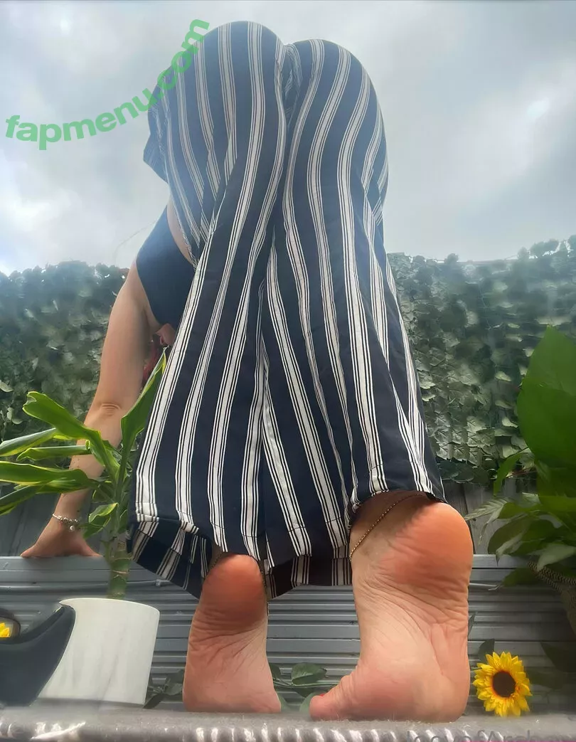JoeyofArches nude photo #0042 (joeyscotcurves)