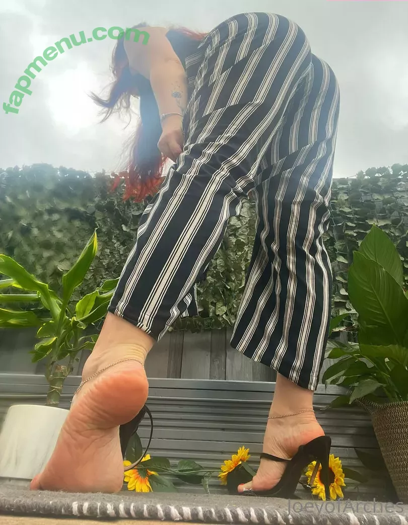 JoeyofArches nude photo #0043 (joeyscotcurves)