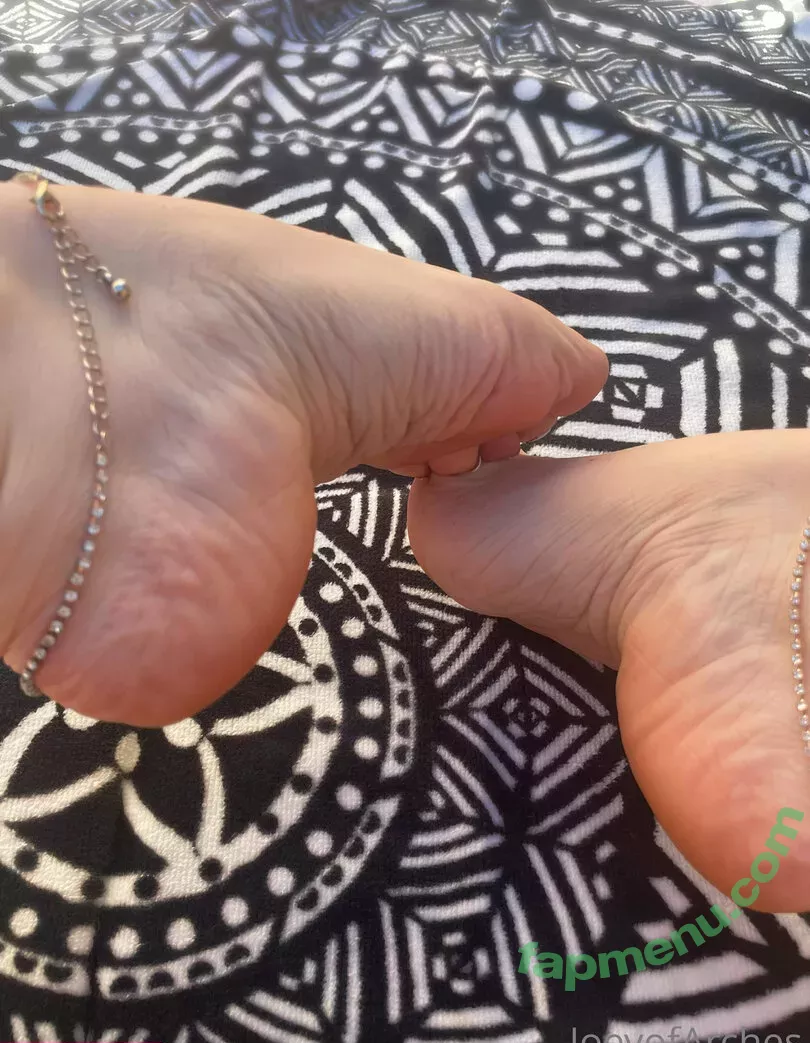 JoeyofArches nude photo #0119 (joeyscotcurves)