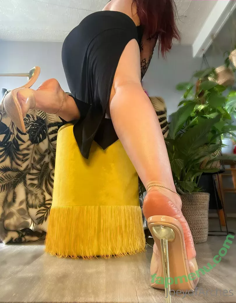JoeyofArches nude photo #0134 (joeyscotcurves)