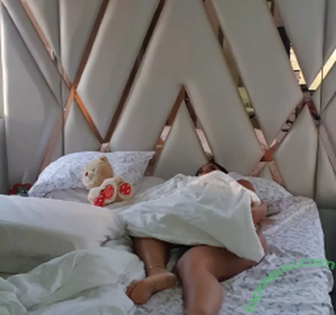 Johanna Munoz nude photo #0506 (johannamunoz / johannamunozof)