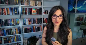 Johanna Reads / johanna_whyread nude photo #0002