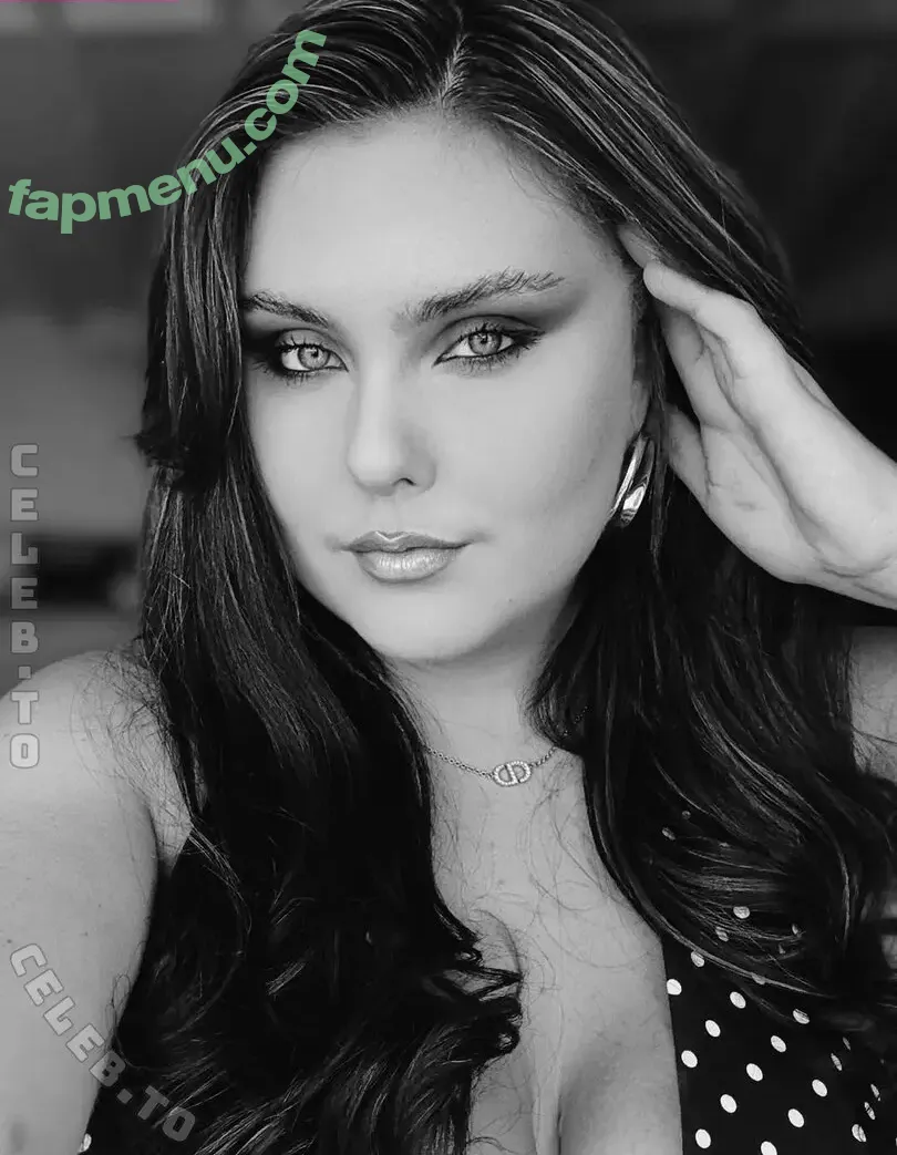 JohannaMuellner nude photo #0148 (johannamllner / mischiidc)