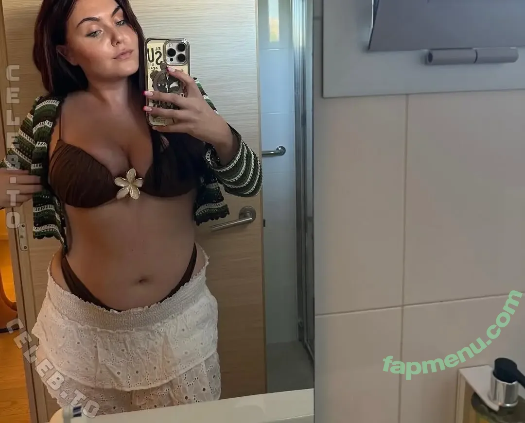 JohannaMuellner nude photo #0151 (johannamllner / mischiidc)