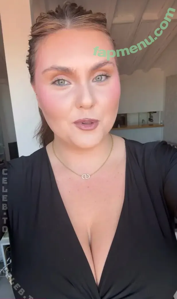 JohannaMuellner nude photo #0186 (johannamllner / mischiidc)