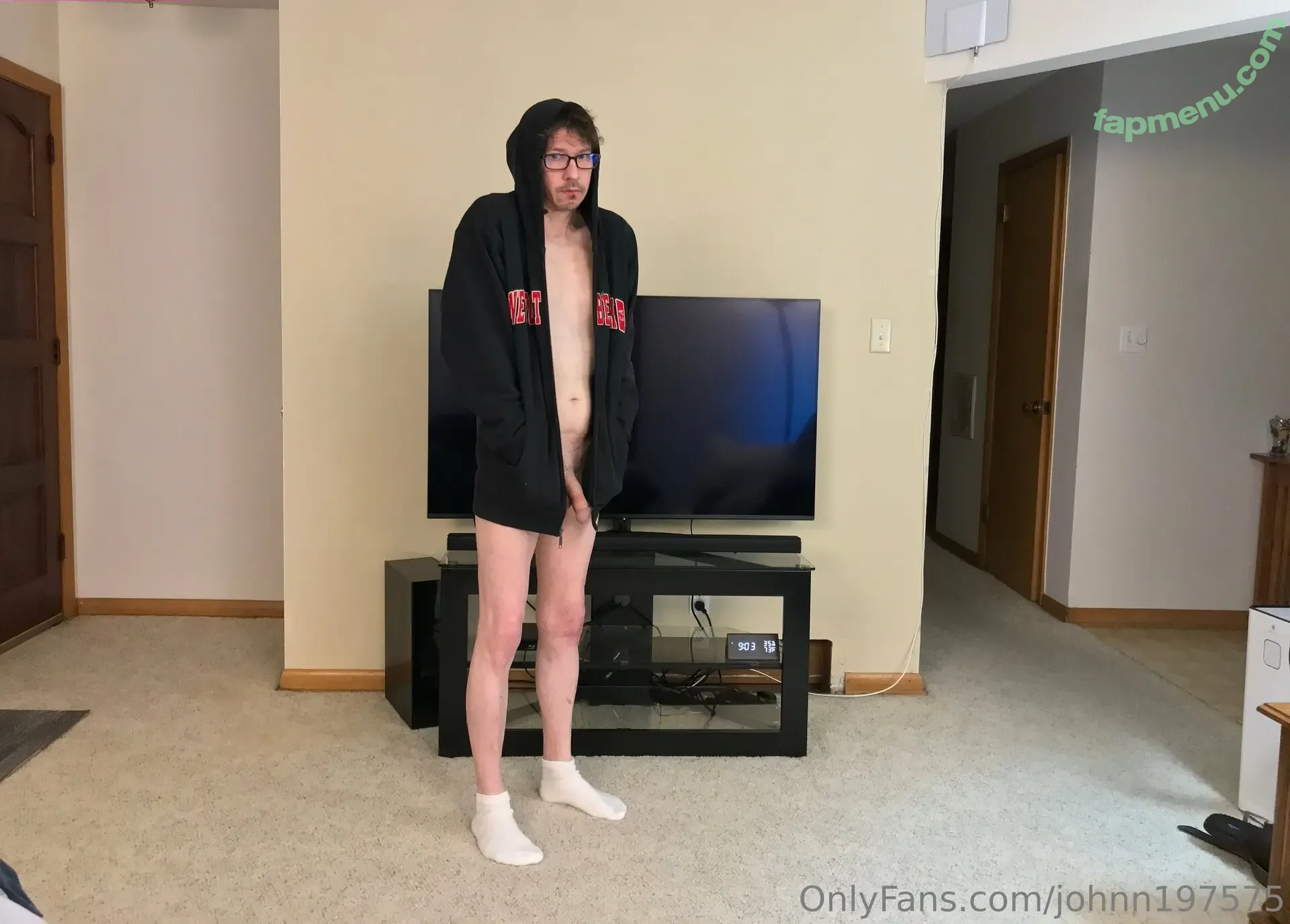 johnn197575 nude photo #0016 (johnn197575)