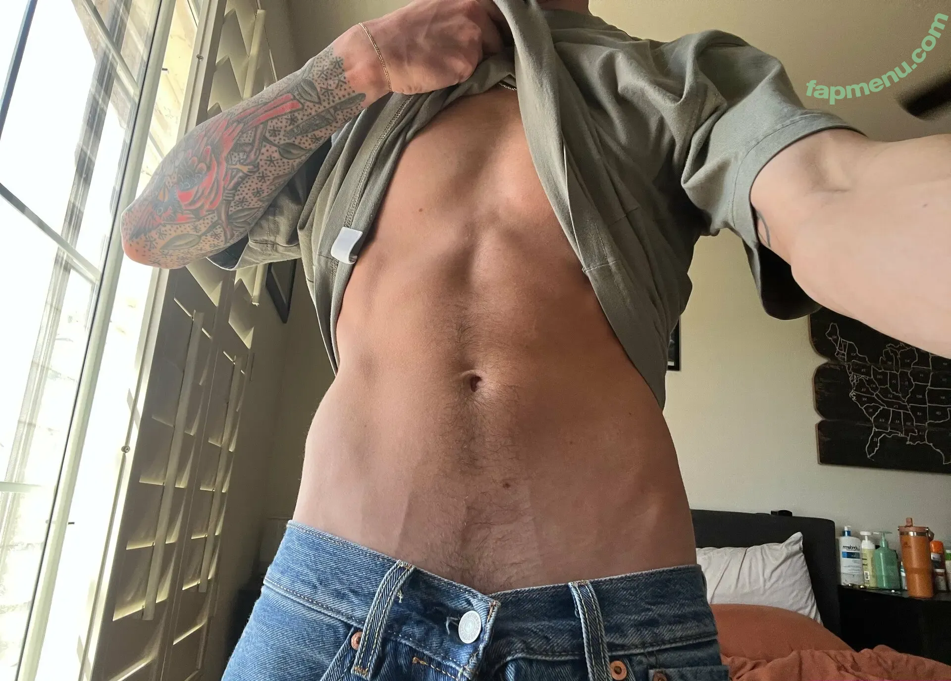 johnniejohnson nude photo #0036 (johnnie_johnson_)