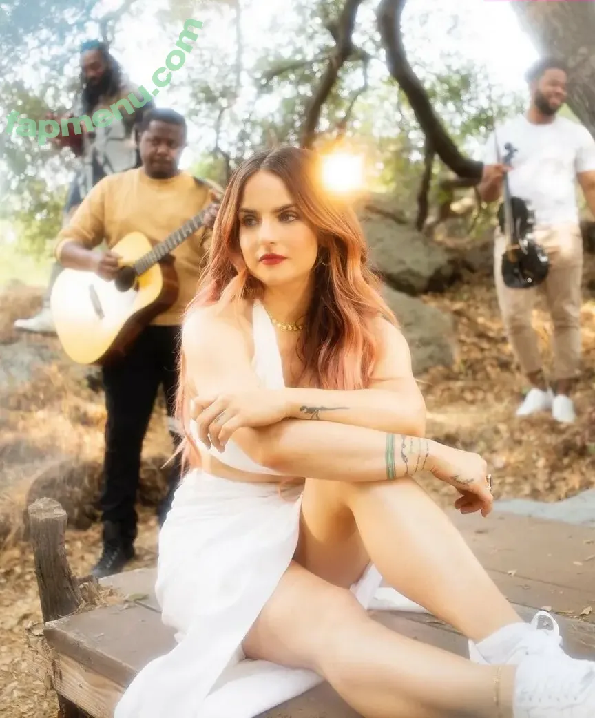 Jojo Levesque nude photo #0820 (iamjojo)