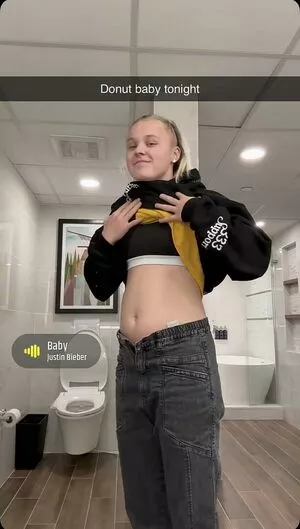 Jojo Siwa / anyuser / itsjojosiwa / jojocutie nude photo #0017