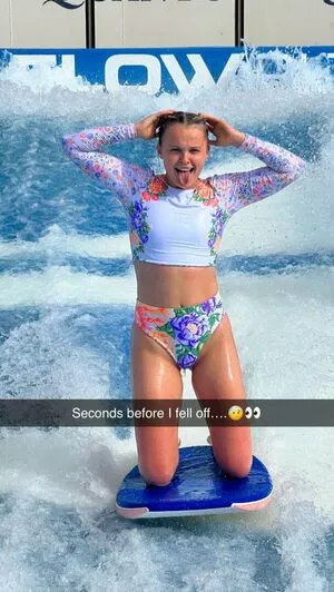 Jojo Siwa / anyuser / itsjojosiwa / jojocutie nude photo #0049