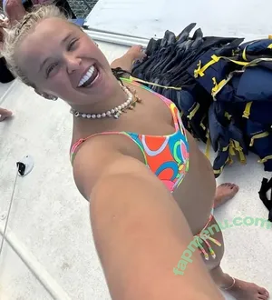 Jojo Siwa / anyuser / itsjojosiwa / jojocutie nude photo #0192
