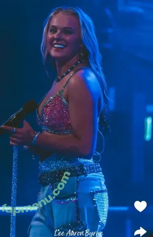 Jojo Siwa / anyuser / itsjojosiwa / jojocutie nude photo #0229