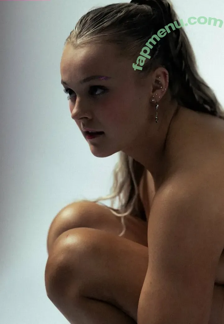 Jojo Siwa nude photo #0210 (anyuser / itsjojosiwa / jojocutie)