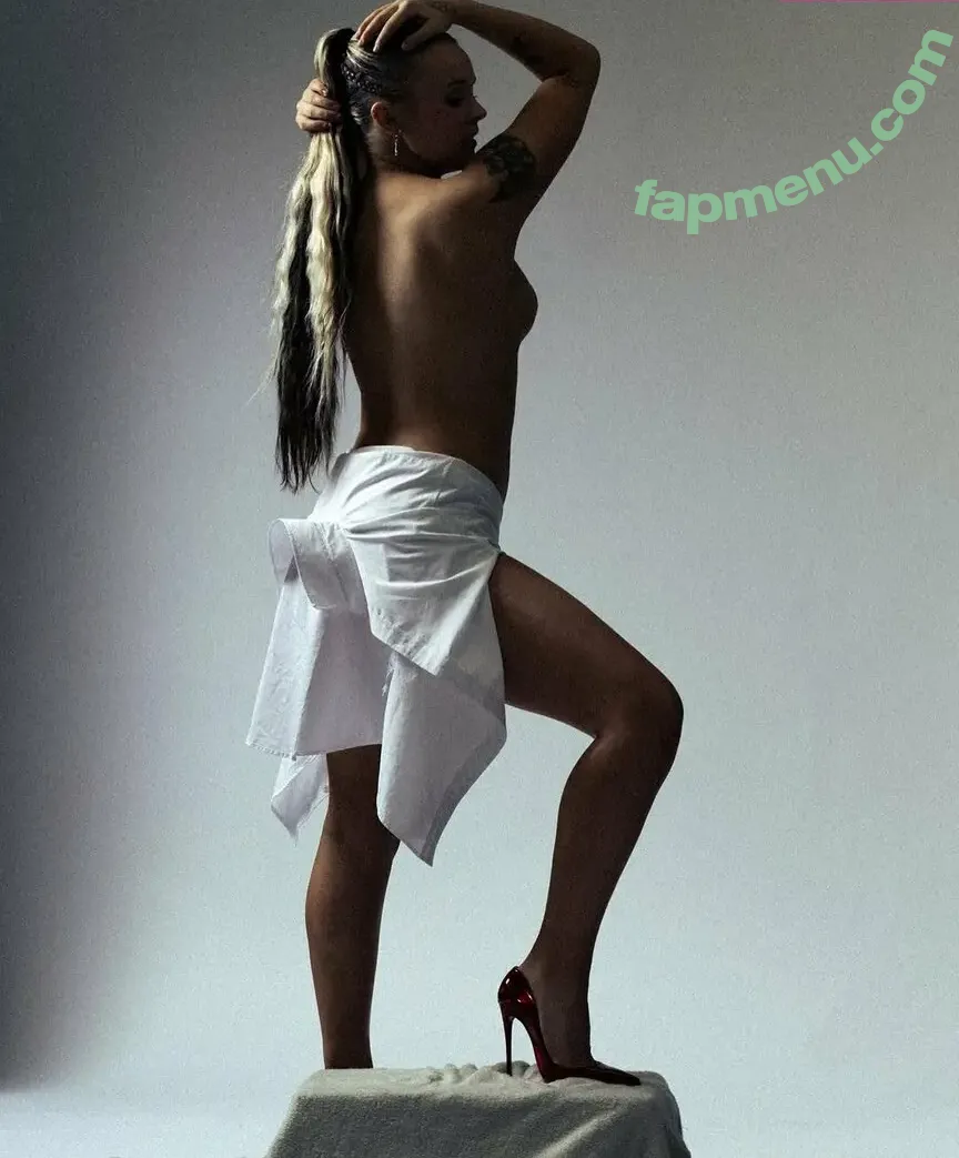 Jojo Siwa nude photo #0212 (anyuser / itsjojosiwa / jojocutie)