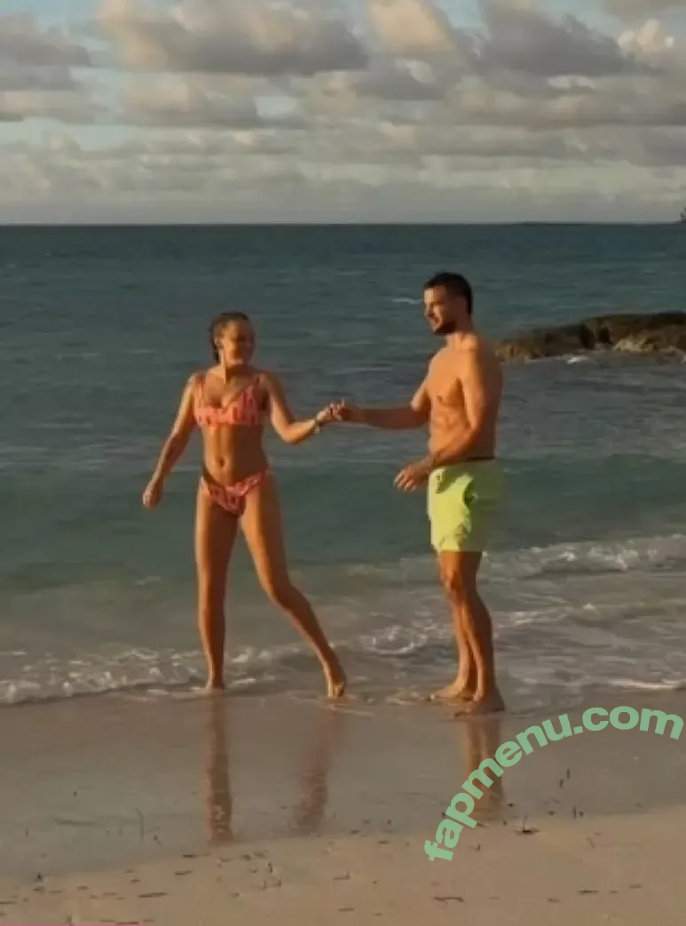 Jojo Siwa nude photo #0238 (anyuser / itsjojosiwa / jojocutie)