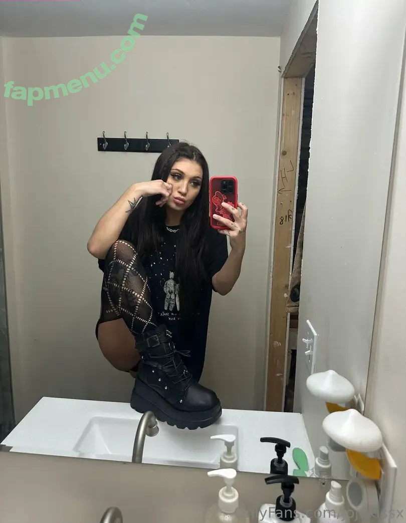 jojokissx nude photo #0003 (missjojokiss)