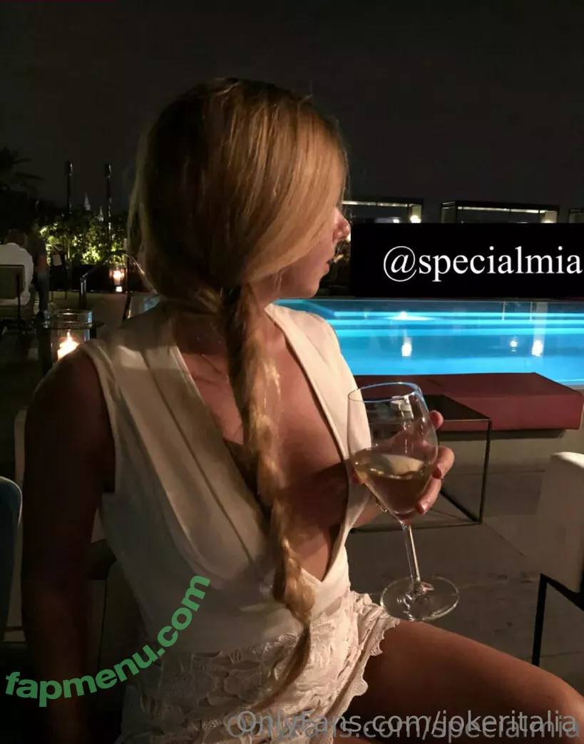 jokeritalia nude photo #0120 (jokeritalia_ofc)