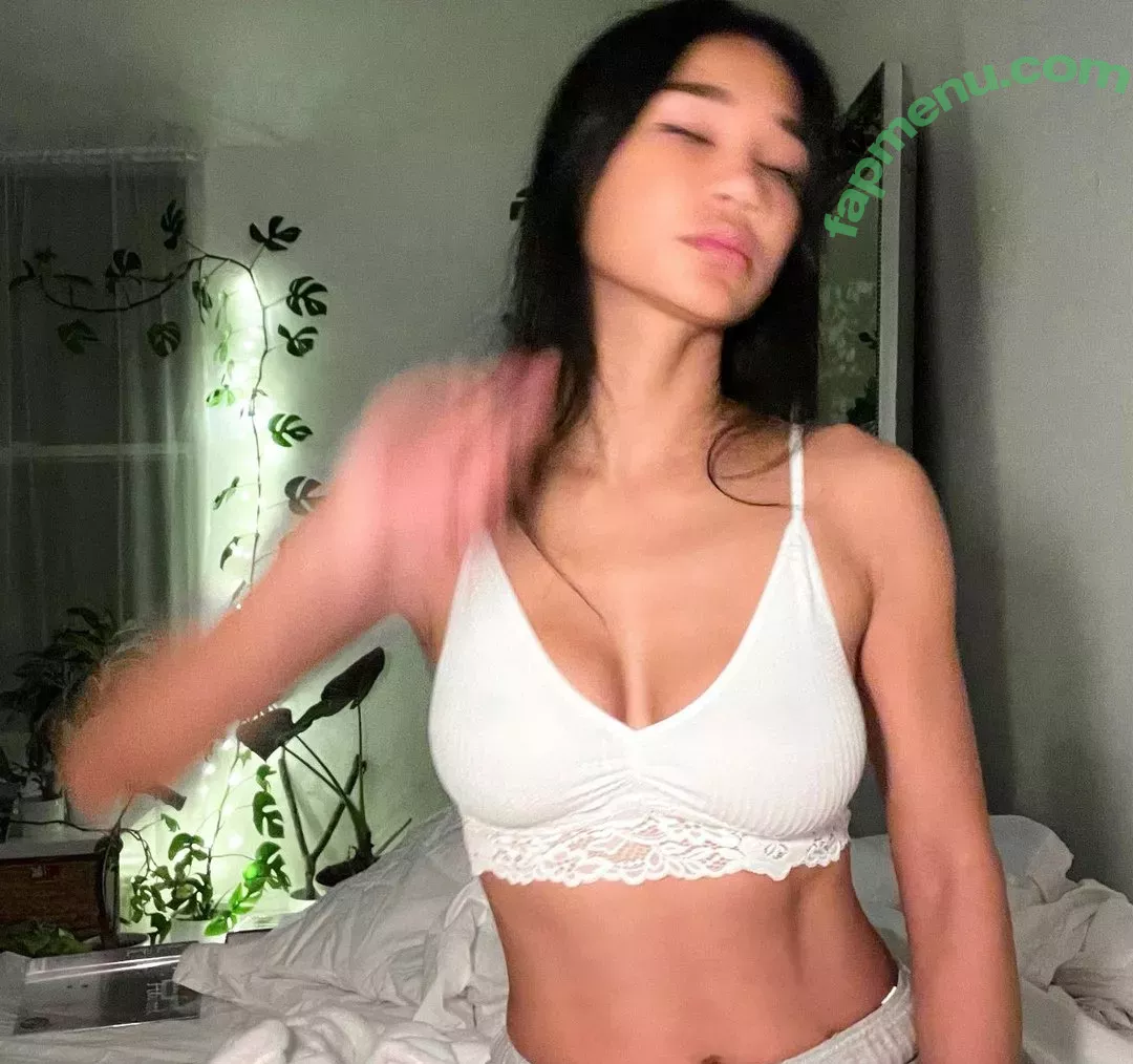 Joleen Diaz nude photo #0024 (joleendiaz / leslylunadiaz)