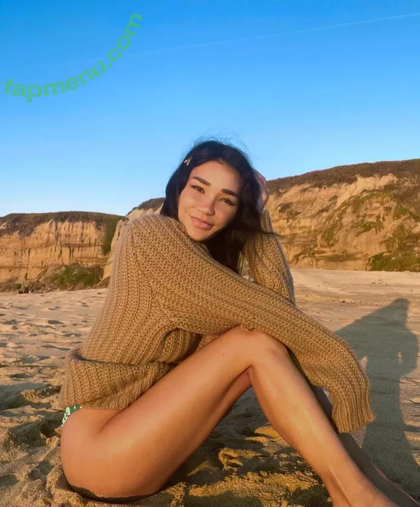Joleen Diaz nude photo #0202 (joleendiaz / leslylunadiaz)
