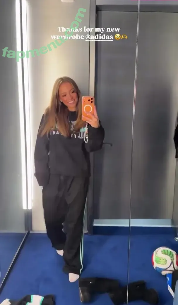 Jolie Sharpe nude photo #0010 (joliesharpe)