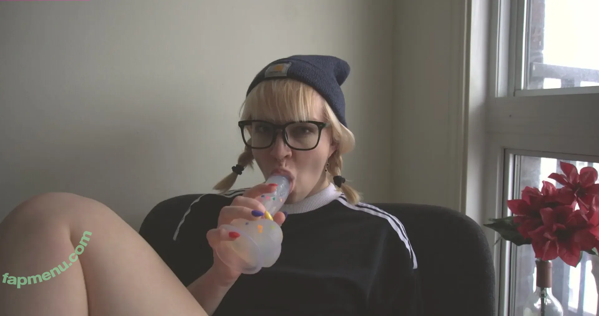 Jolielyon nude photo #0038 (jolielyons_ / search)