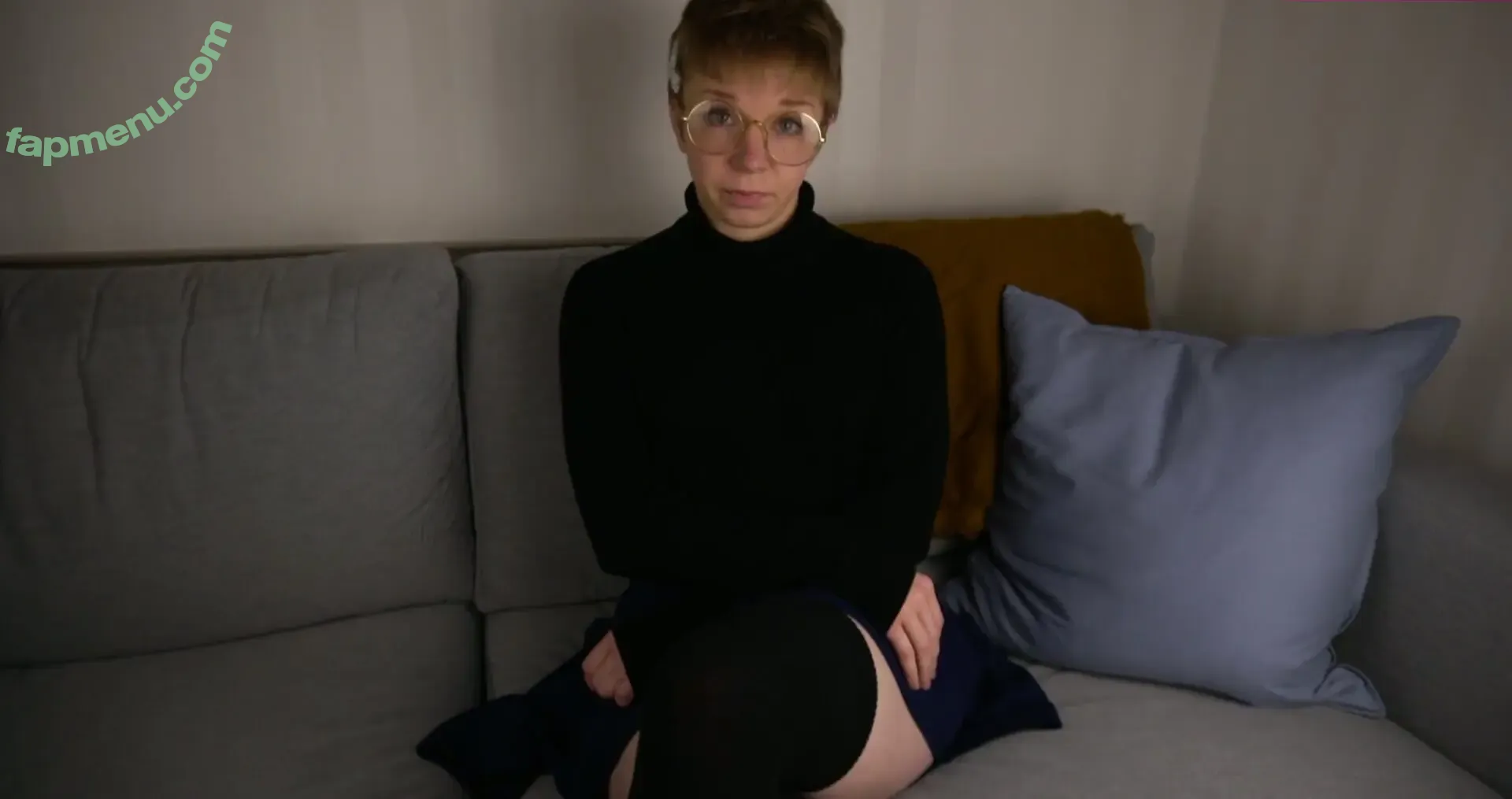 Jolielyon nude photo #0041 (jolielyons_ / search)