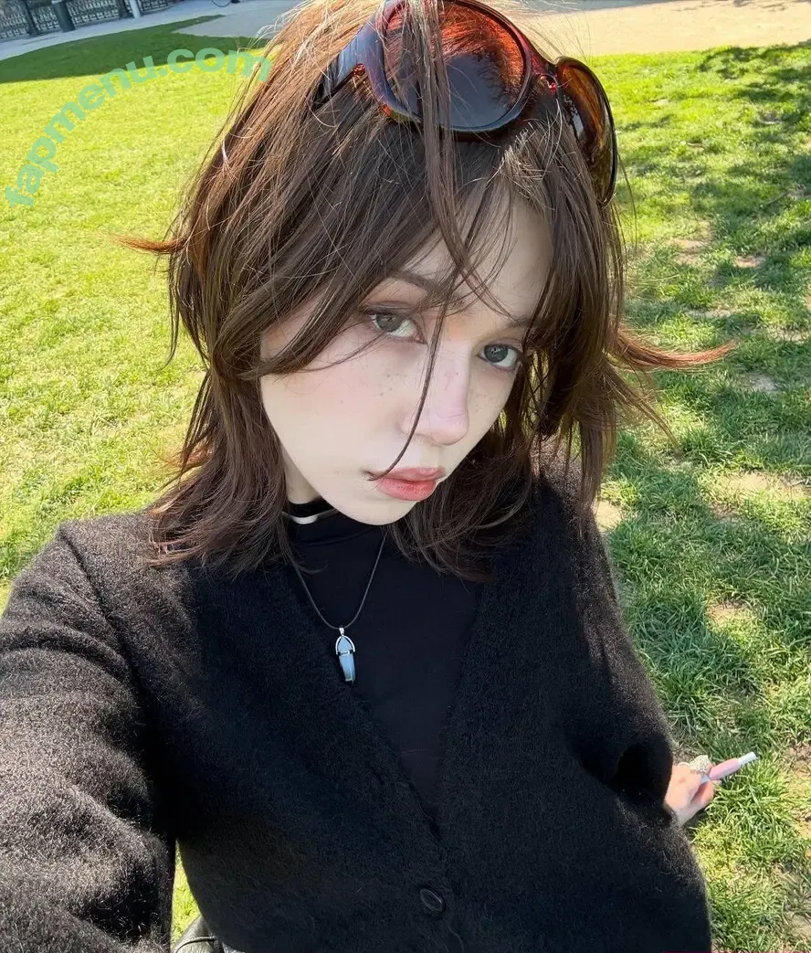 jonorriiss nude photo #0005 (jonorriiss)