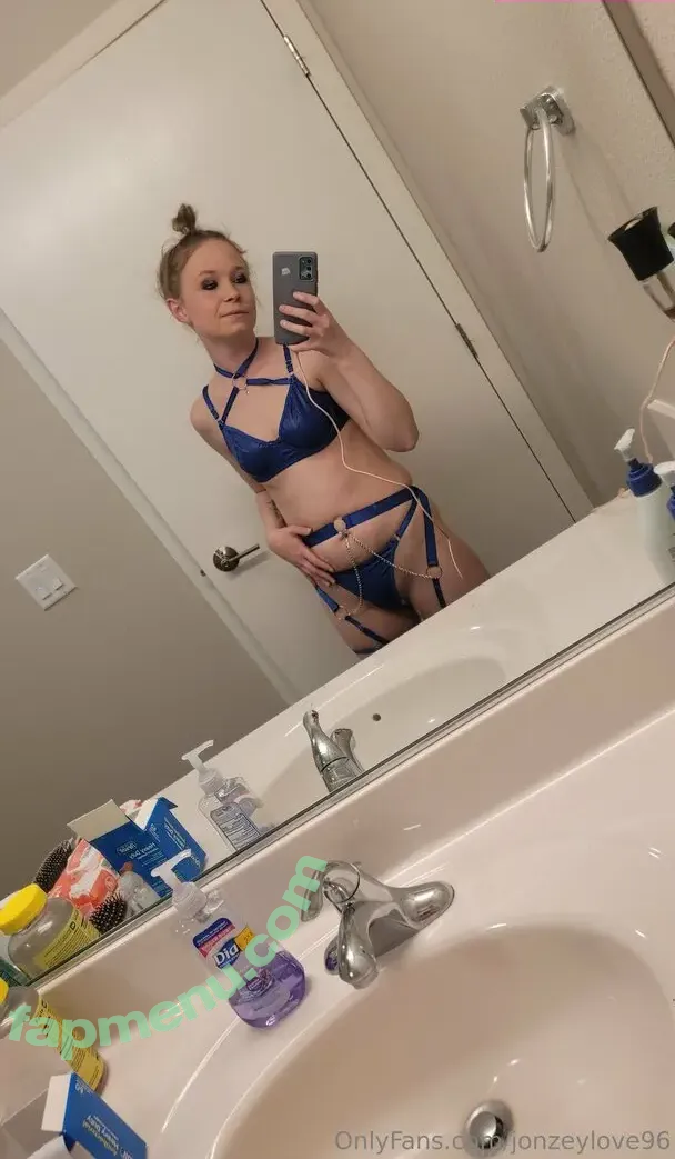 jonzeylove96 nude photo #0093 (dezy_soca)