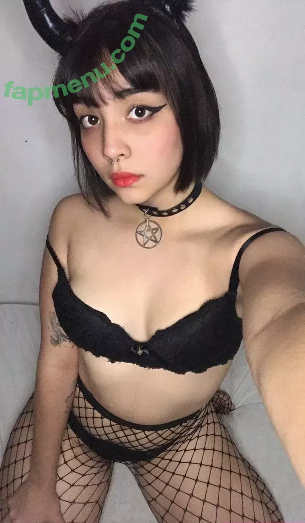 Jor.chan nude photo #0008 (Jojochan / KittyWinki / kitty.chan)