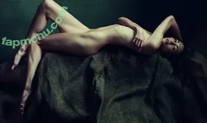  nude photo #0002