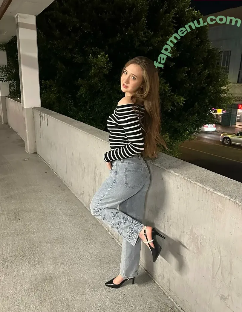 Jordan Burton nude photo #0135 (jordan_burton / jordanburton_)