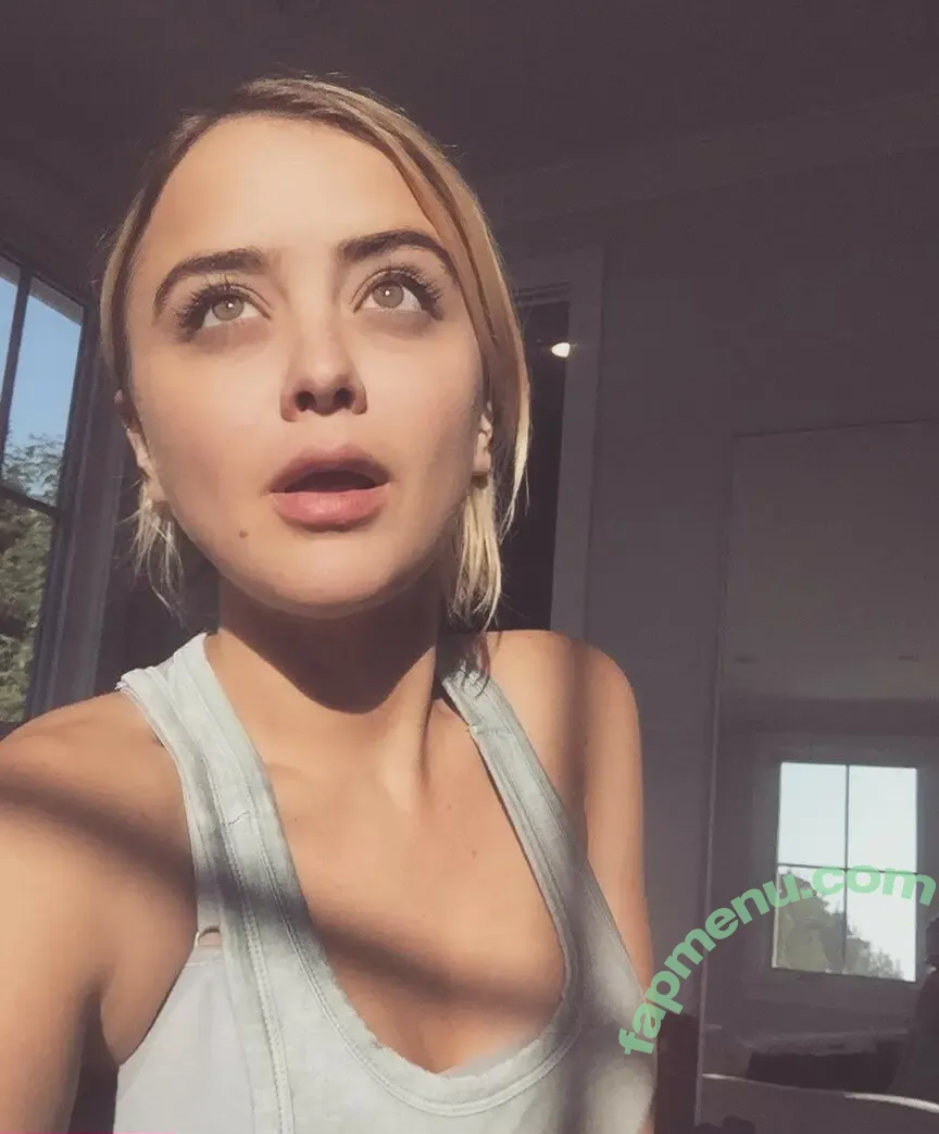Jordan Hinson nude photo #0034 (jordandanger)