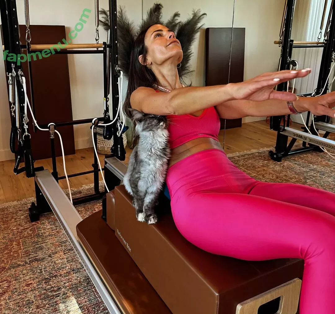 Jordana Brewster nude photo #0524 (JordanaBrewster)