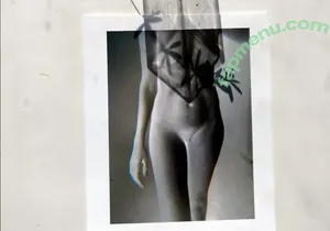  nude photo #0004