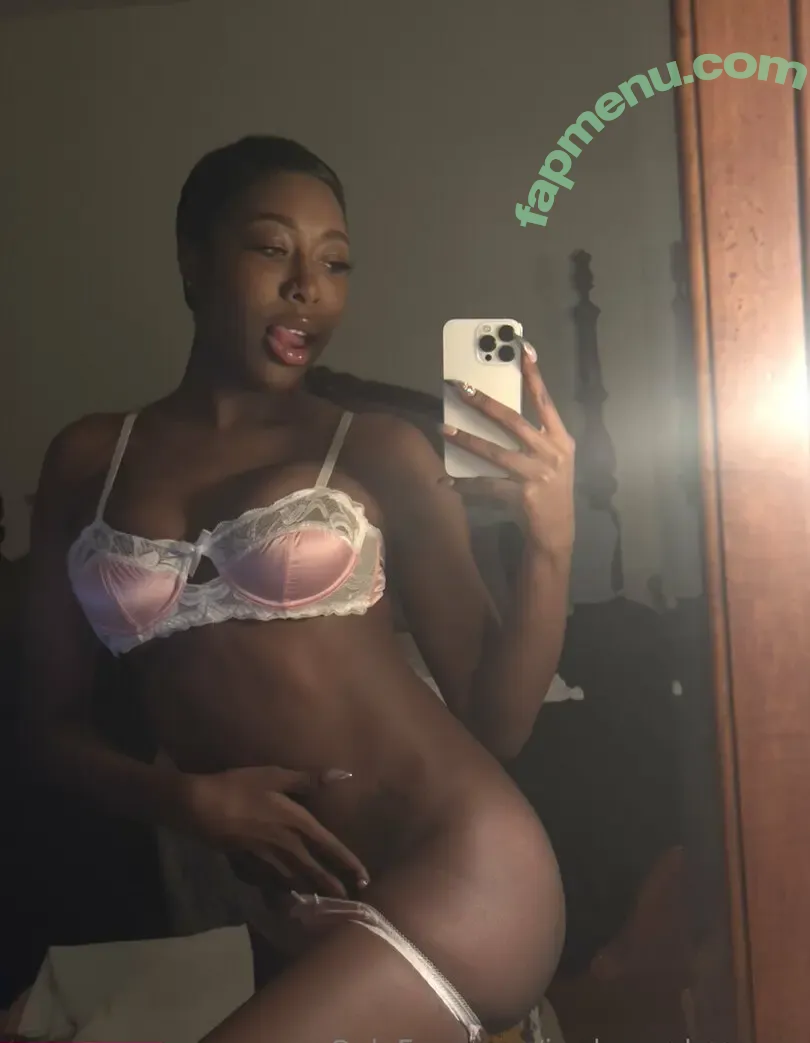 Jordanne Deveaux nude photo #0007 (jordannedeveaux)