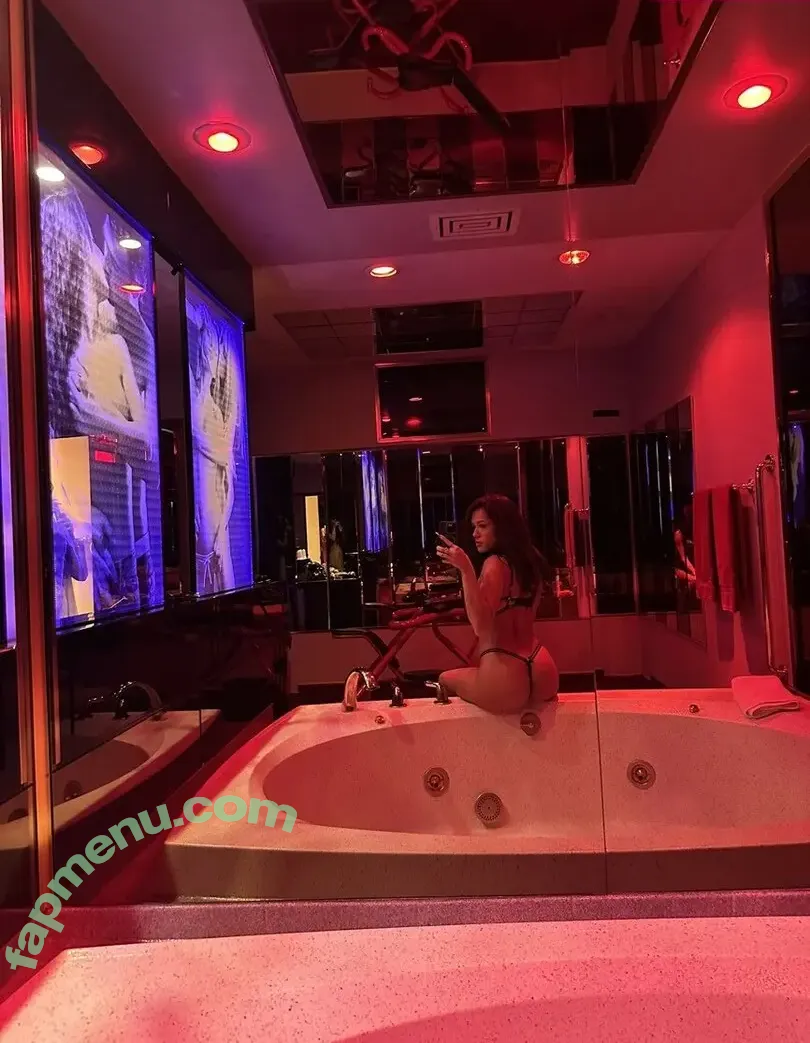 Jordygroesch nude photo #0014 (Jordygroesch)