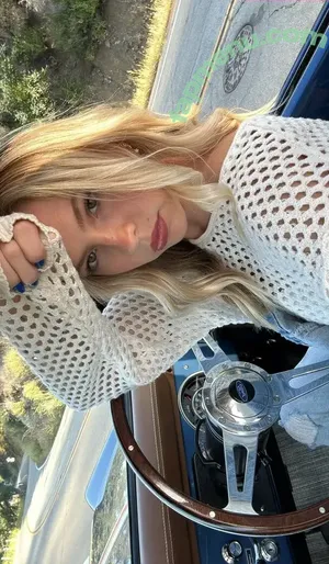 Jordyn Jones / jordylee.jones / jordynjones nude photo #0940