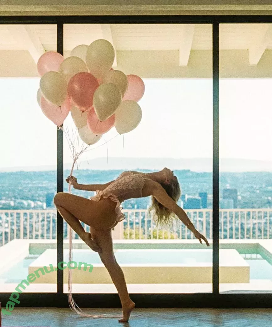 Jordyn Jones nude photo #0704 (jordylee.jones / jordynjones)