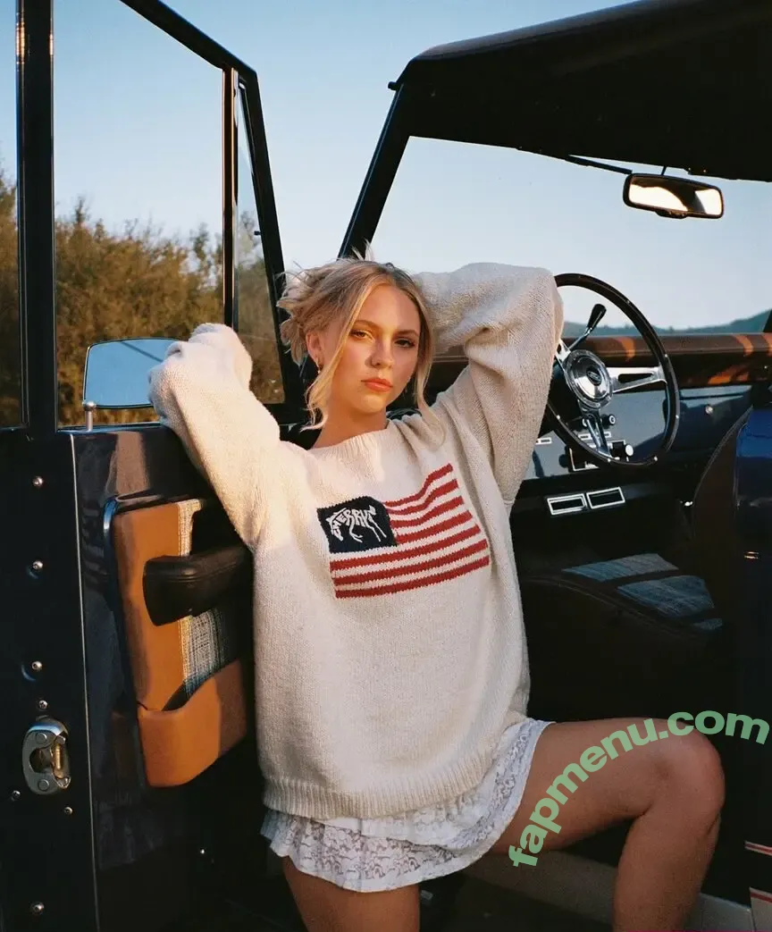 Jordyn Jones nude photo #0959 (jordylee.jones / jordynjones)