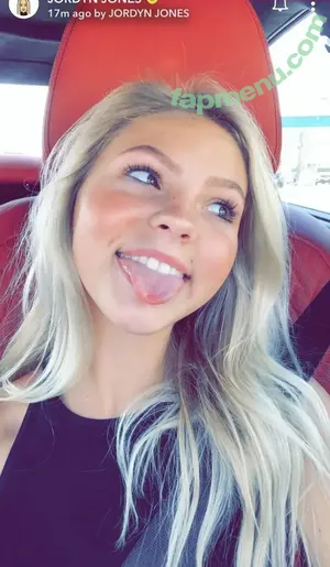 Jordyn Jones / jordylee.jones / jordynjones nude photo #1073