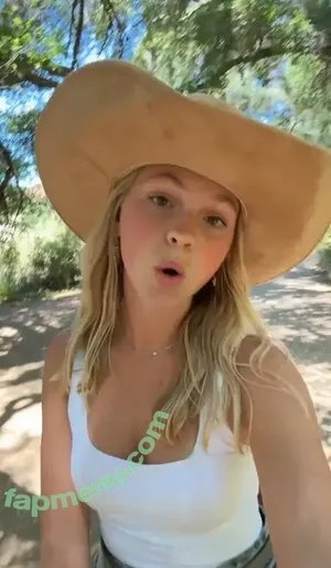 Jordyn Jones / jordylee.jones / jordynjones nude photo #1090