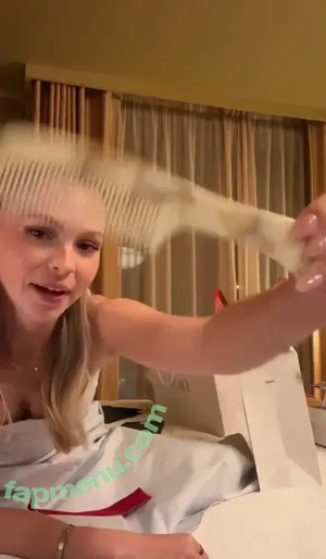 Jordyn Jones / jordylee.jones / jordynjones nude photo #1244