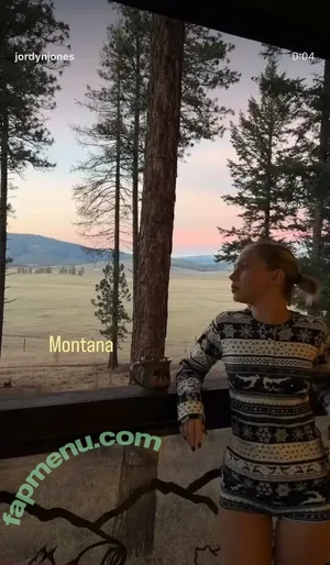 Jordyn Jones / jordylee.jones / jordynjones nude photo #1933